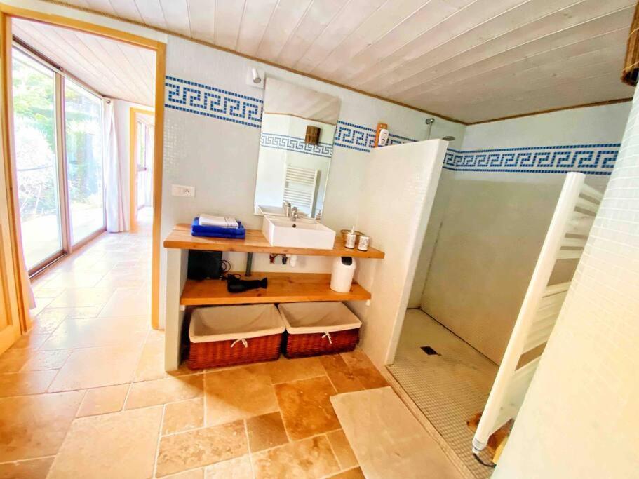 Bas De Villa Au Milieu Des Oliviers. Chateauneuf-Villevieille Bagian luar foto